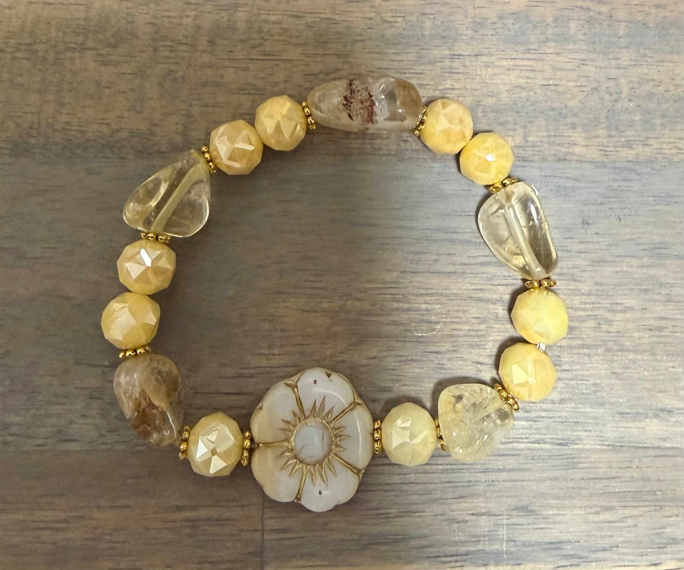 Creamy White Flower Butter Yellow Bracelet