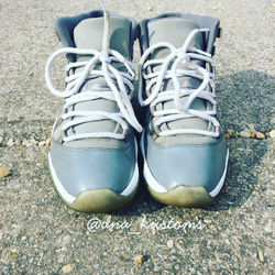 Jordan : Cool Grey 11s