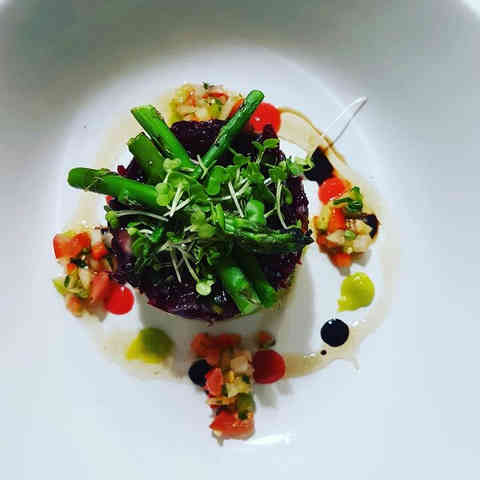 40078479_10156580140274257_2443773152325