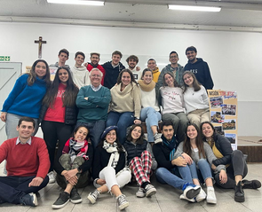 Y todos ustedes son hermanos