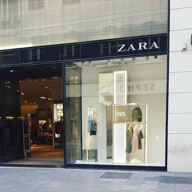 Zara window display