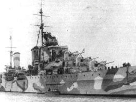 HMS Cleopatra - Torpedoed!