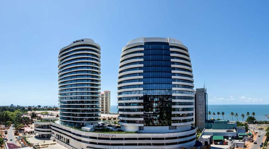 moz48 Radisson-Blu-Hotel-Maputo-Exterior.jpg