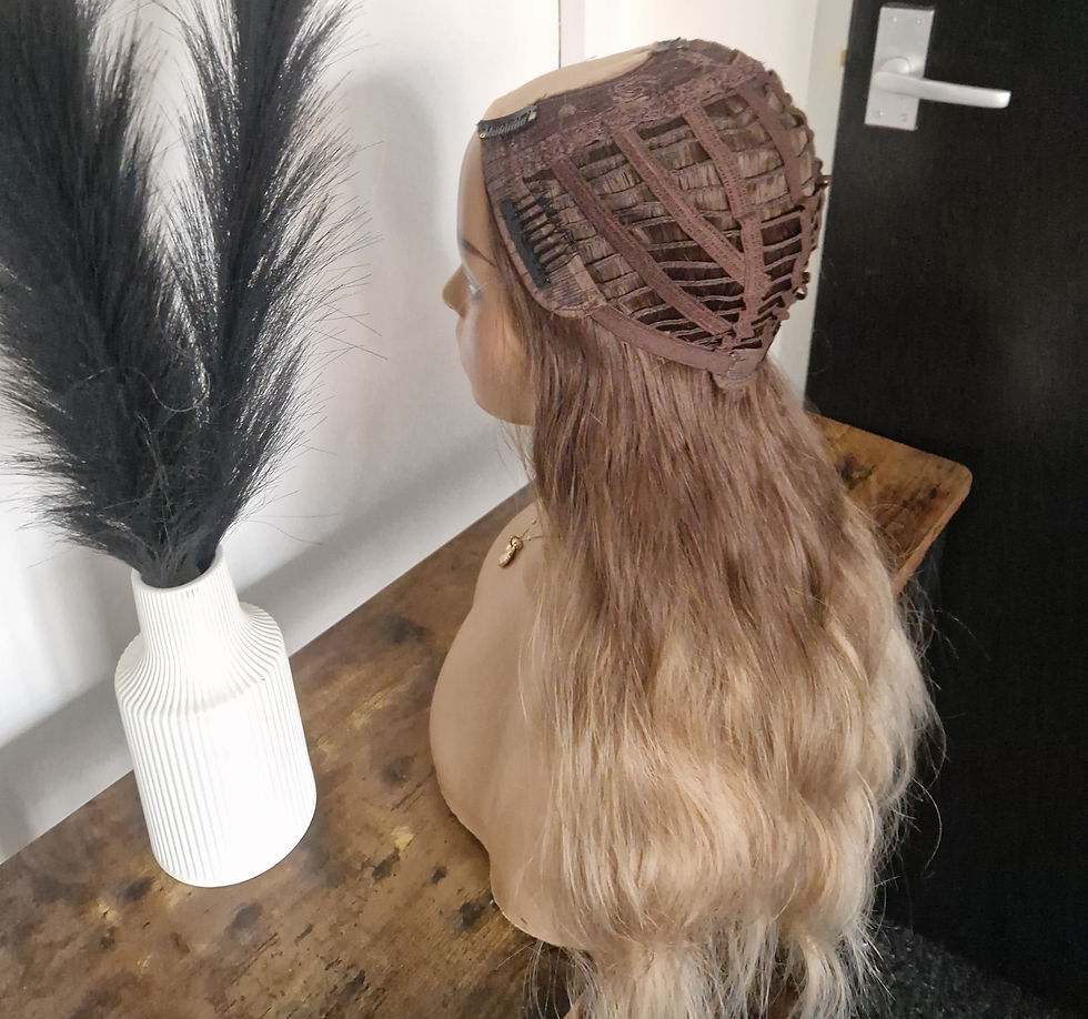 Thumbnail: U part Wig Ombre Light Brown To Medium Blonde