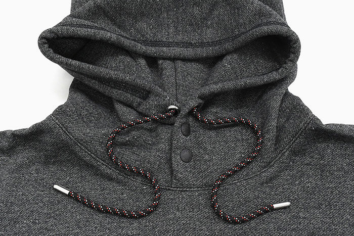 ภาพขนาดย่อ: NANGA x Jerry Ukai ECO HYBRID Sleeping Jerry Marquez HOODIE BLK