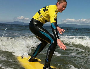 beginner_surf_lessons_600x600.jpeg