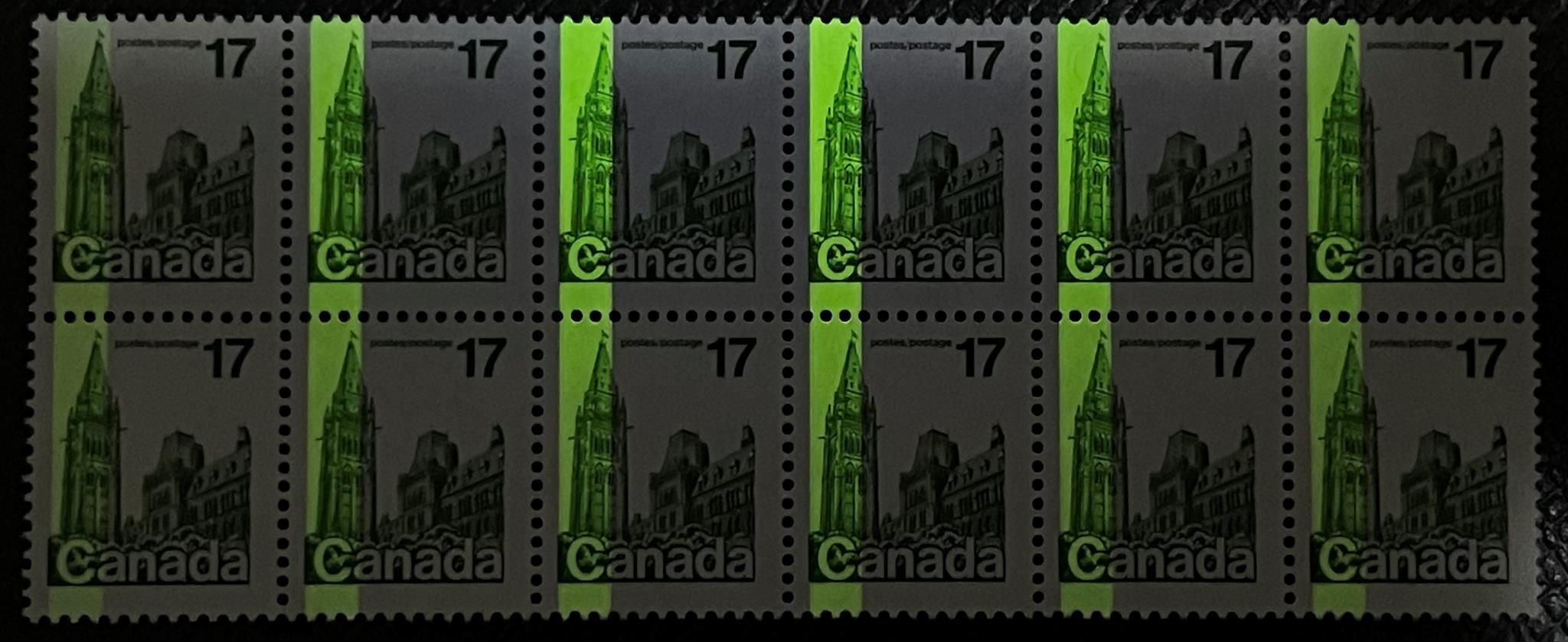 UCS#0790 MNH block of 12 one-bar tagging error 17c Parliament