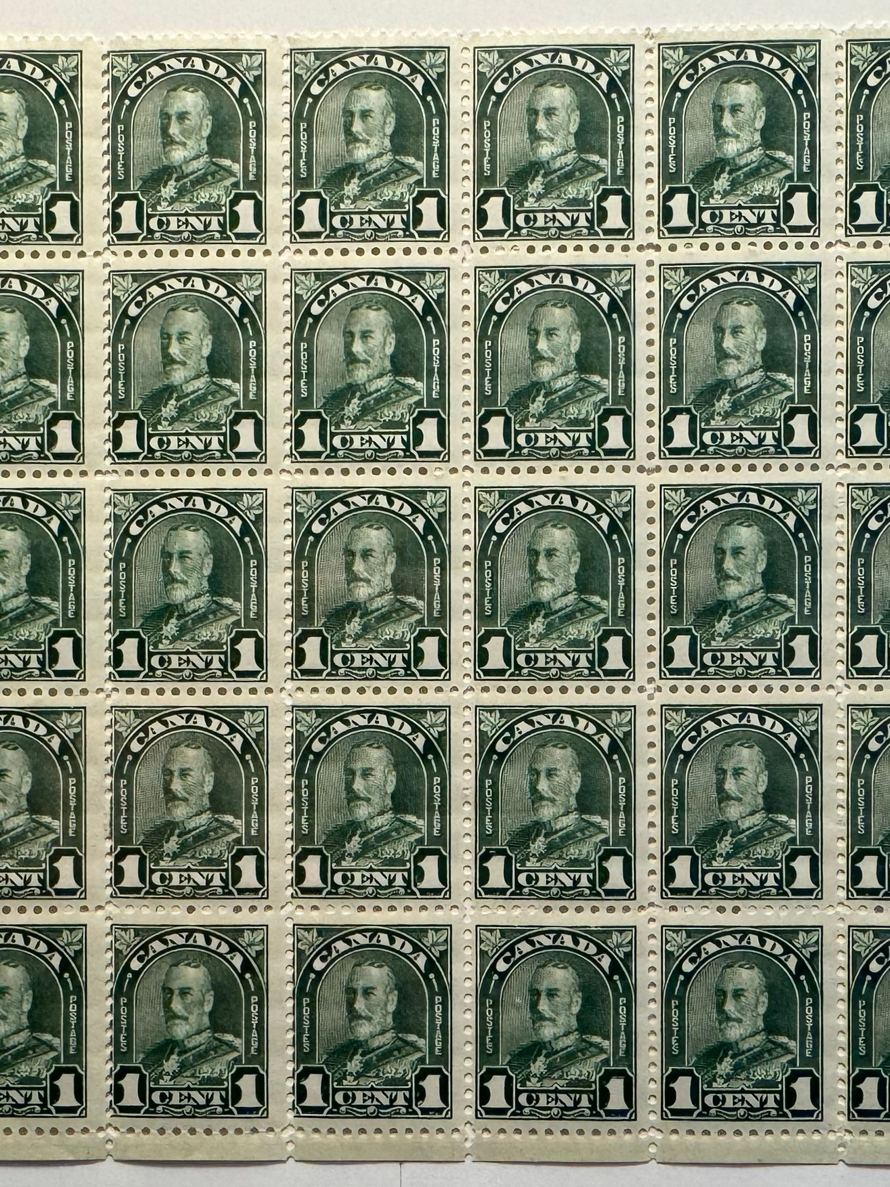 UCS#0163 MNH block of 50 w/major re-entry - 1c deep green KGV Arch issue