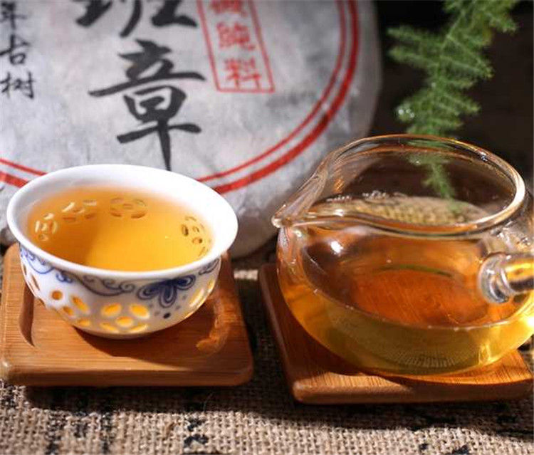 Thumbnail: 2010 Aged Arbor Lao Ban Zhang - Honey Killer Bee