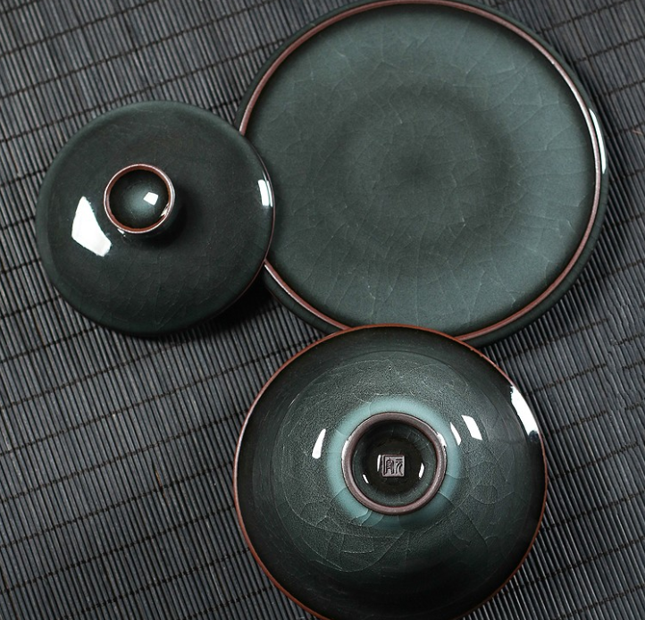 Thumbnail: Dragon Spring Celadon Gaiwan