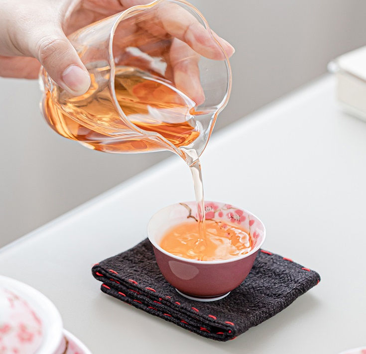 Thumbnail: Sakura Blossom Gaiwan (110ml)