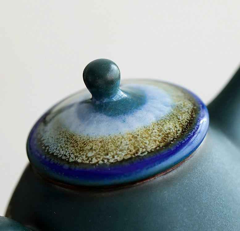 Thumbnail: Gold Paint High Cliff Teapot (240ml)