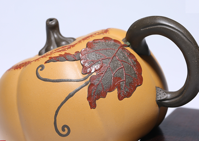 Thumbnail: Yixing Zisha Golden Fault Clay Maple Pumpkin Teapot (335ml)