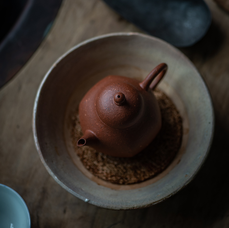 Thumbnail: Yixing Zisha Aged Zhu Clay Mini Pear Teapot (105ml)