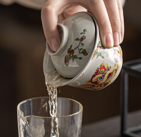 Thumbnail: Lion Dance Gaiwan (100ml)