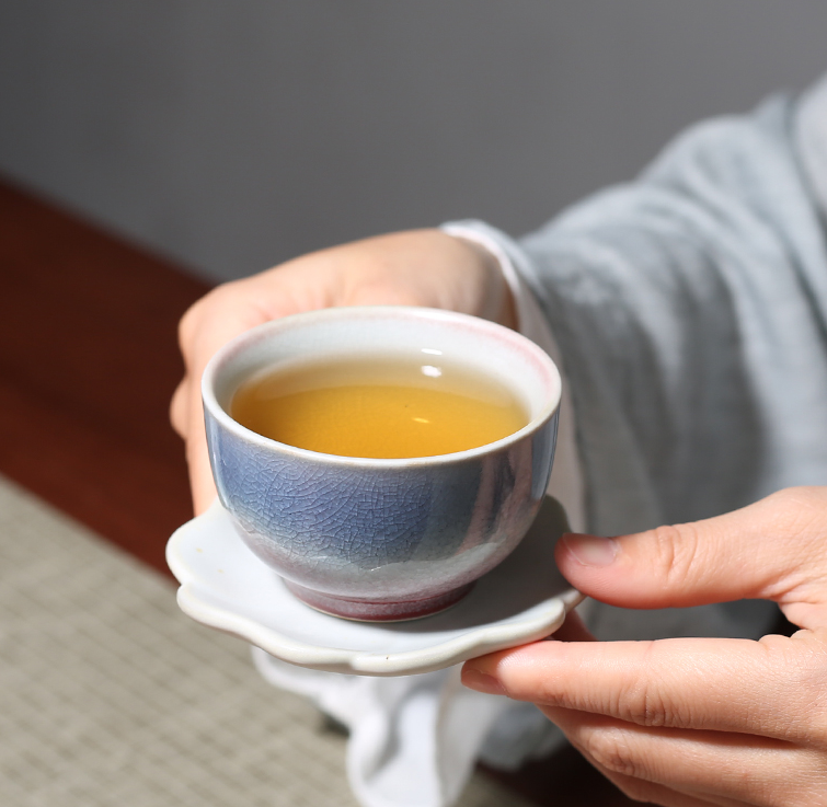 Thumbnail: Lavender Garden Teacup
