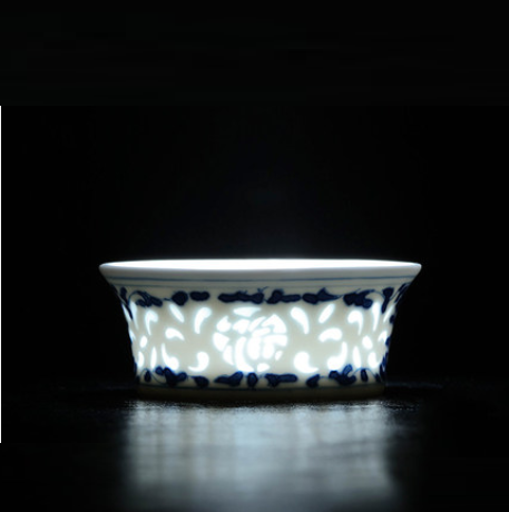Thumbnail: Antique Blue Linglong Teacups