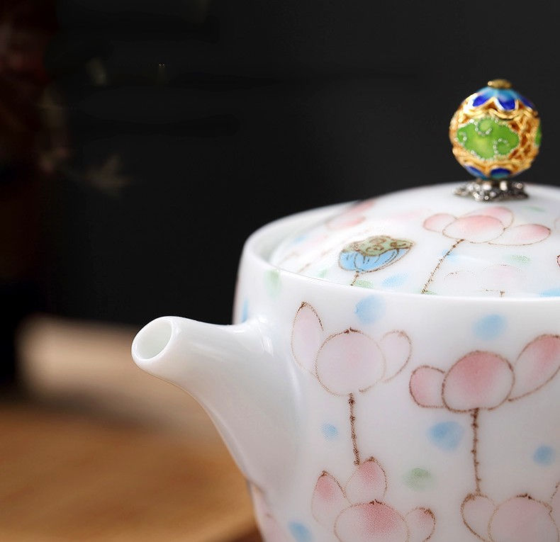 Thumbnail: Lotus Blossom Teapot (160ml)