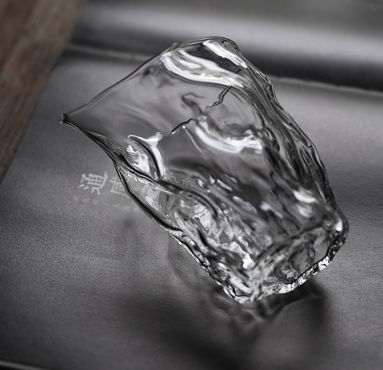 Thumbnail: Slim Waved Glass Gong Dao Bei Fair Cup