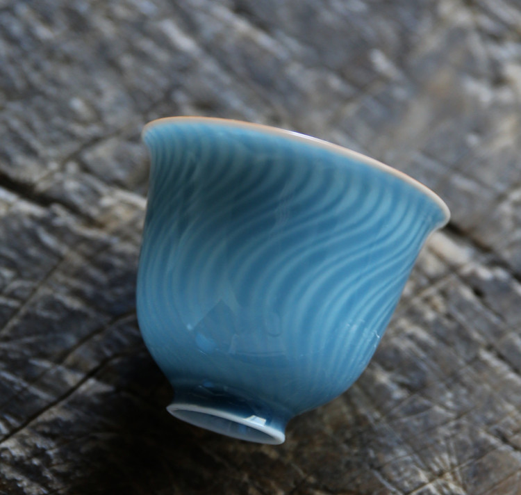 Thumbnail: Slim Wave Teacups