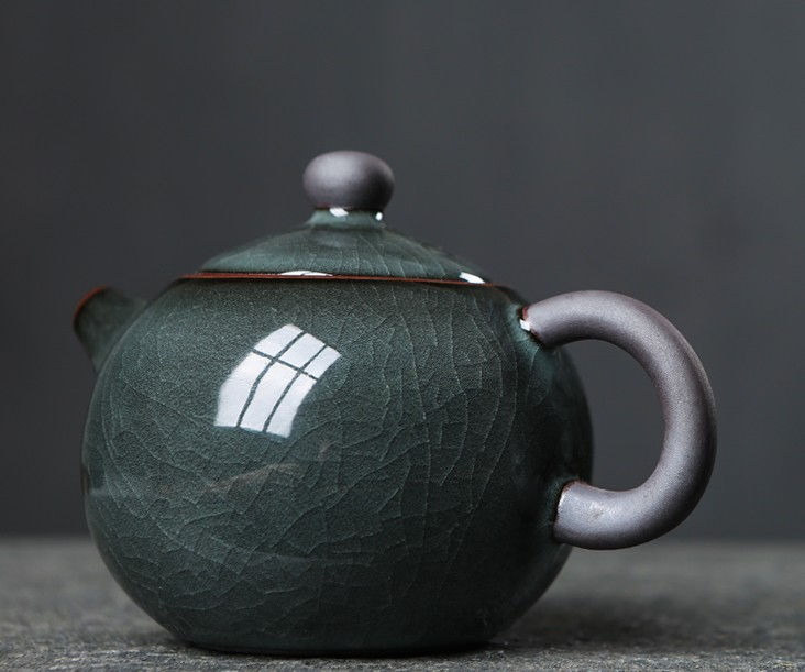 Thumbnail: Dragon Spring Celadon Teapot (260ml)