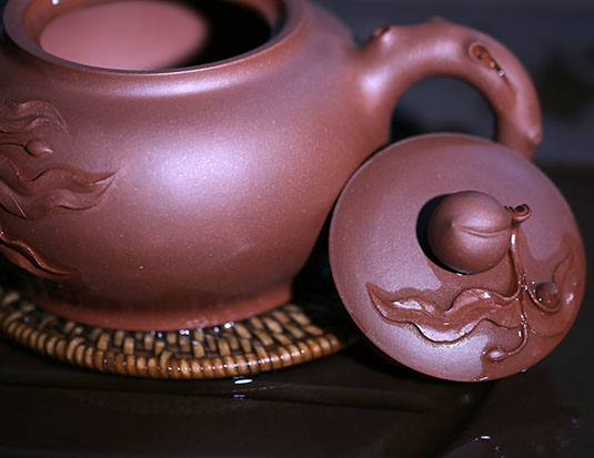 Thumbnail: Yixing Zisha Base Clay Peach in Vine Teapot (410ml)