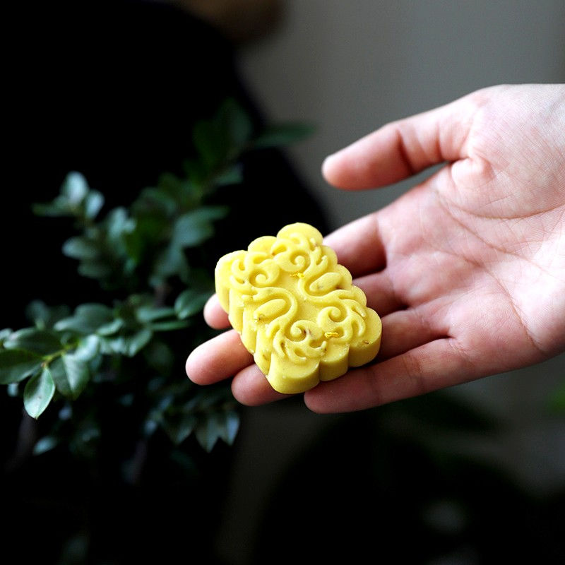 Thumbnail: Osmanthus Sponge Cake