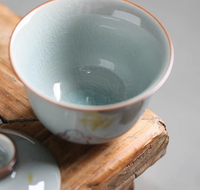 Thumbnail: Handpainted Autumn Bunny Gaiwan
