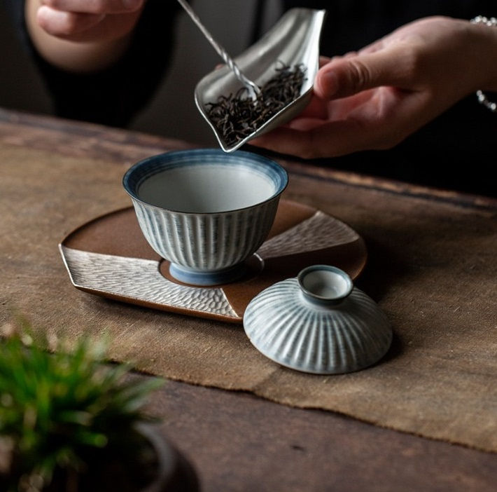 Thumbnail: Blue Chrysanthemum Coarse Clay Gaiwan (100ml)
