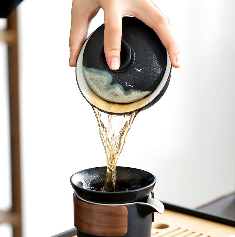 Thumbnail: Black Sea Jianshui Zitao Gaiwan (165 ml)
