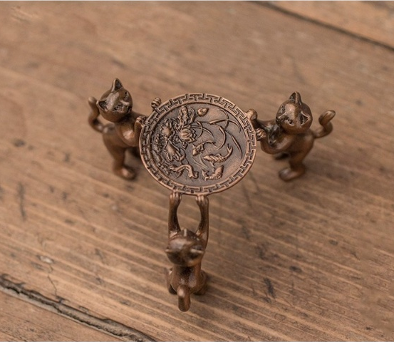 Thumbnail: Witch Cats Lid Support