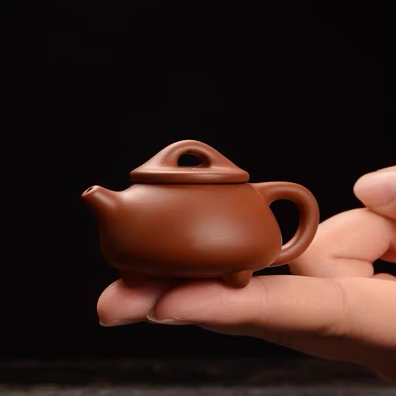 Thumbnail: Finger Tip Yixing Zhu Clay Teapot