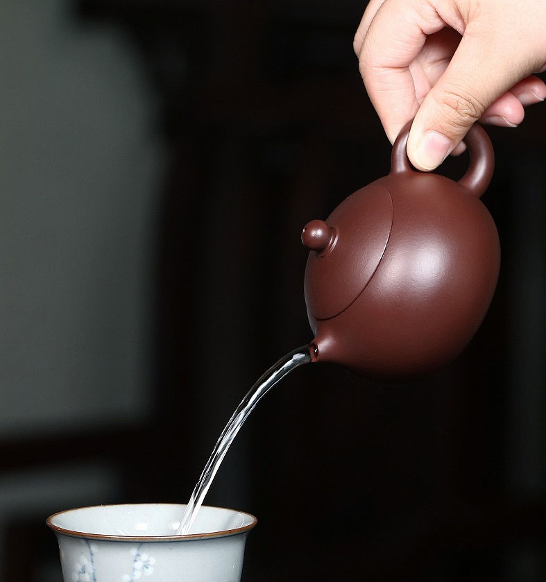 Thumbnail: Yixing Zisha Purple Clay Zi Shi Teapot (140ml)
