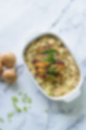 Foto gerecht bloemkoolrisotto met kip en champignons