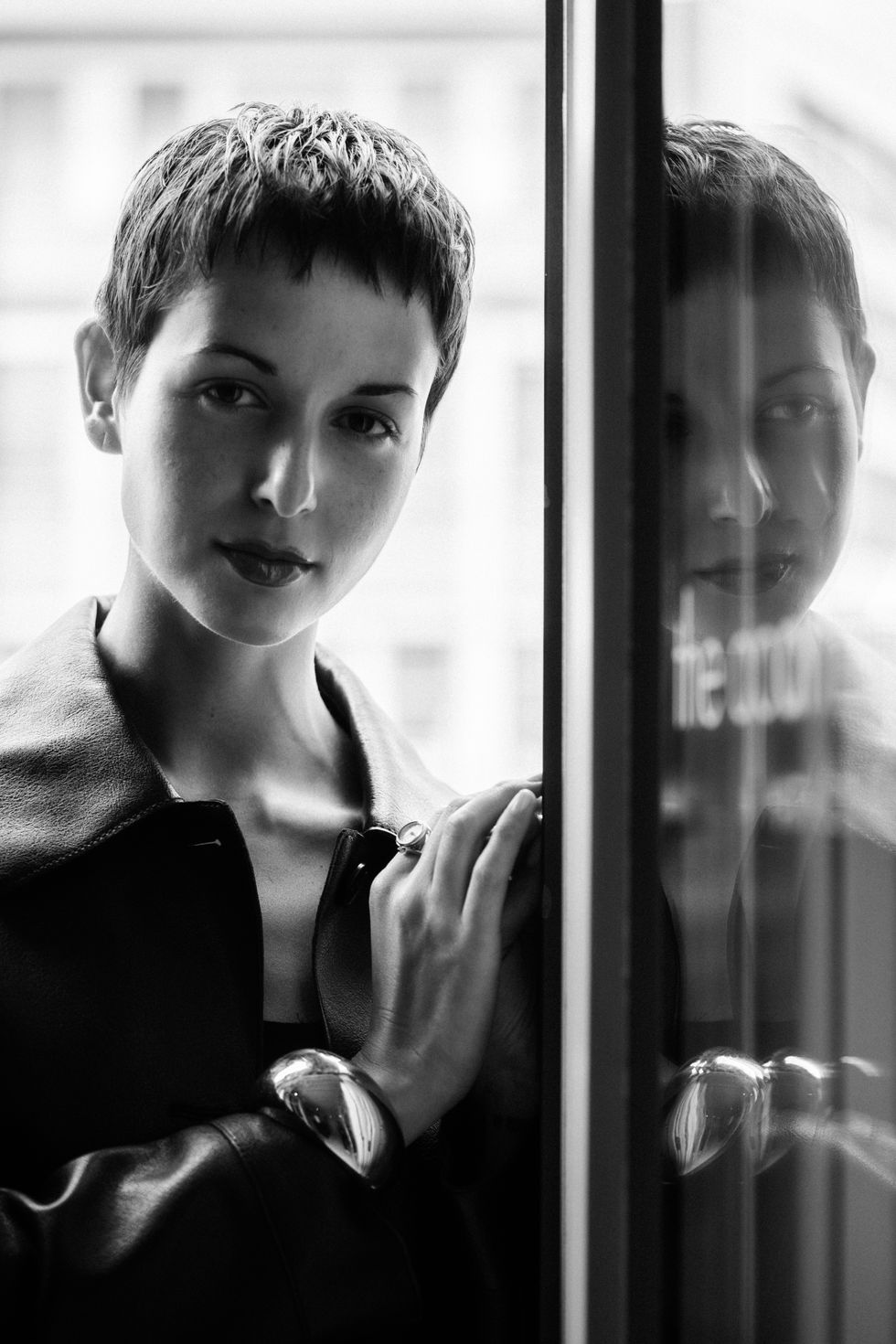 Editorial Beauty Portrait – natürliche Haarästhetik fotografiert von NOWA STUDIO