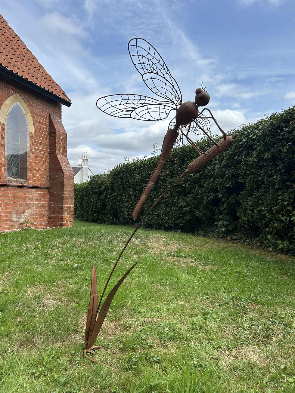 Thumbnail: Dragonfly Sculpture