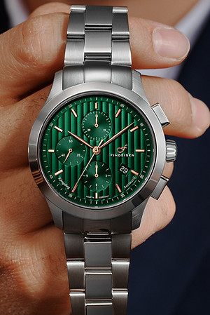 Koenigsberg viridis frontal_edited.jpg