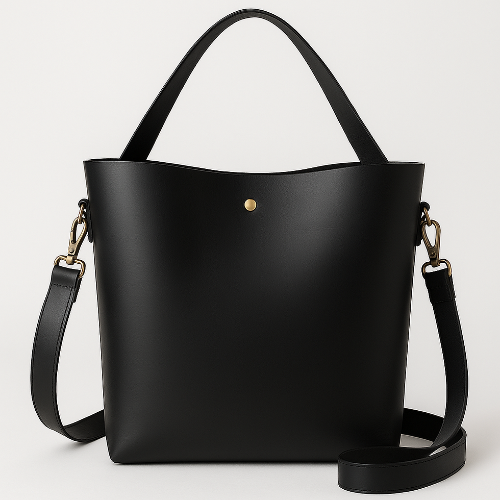 Odinė juoda rankinė su dirželiu