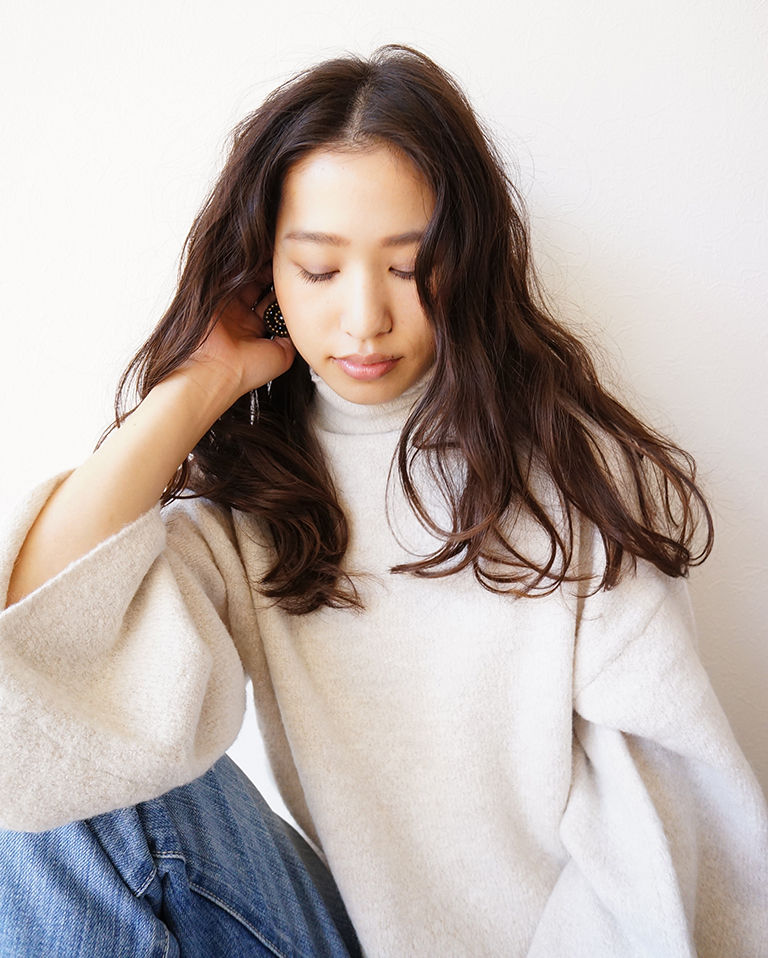 R SALON