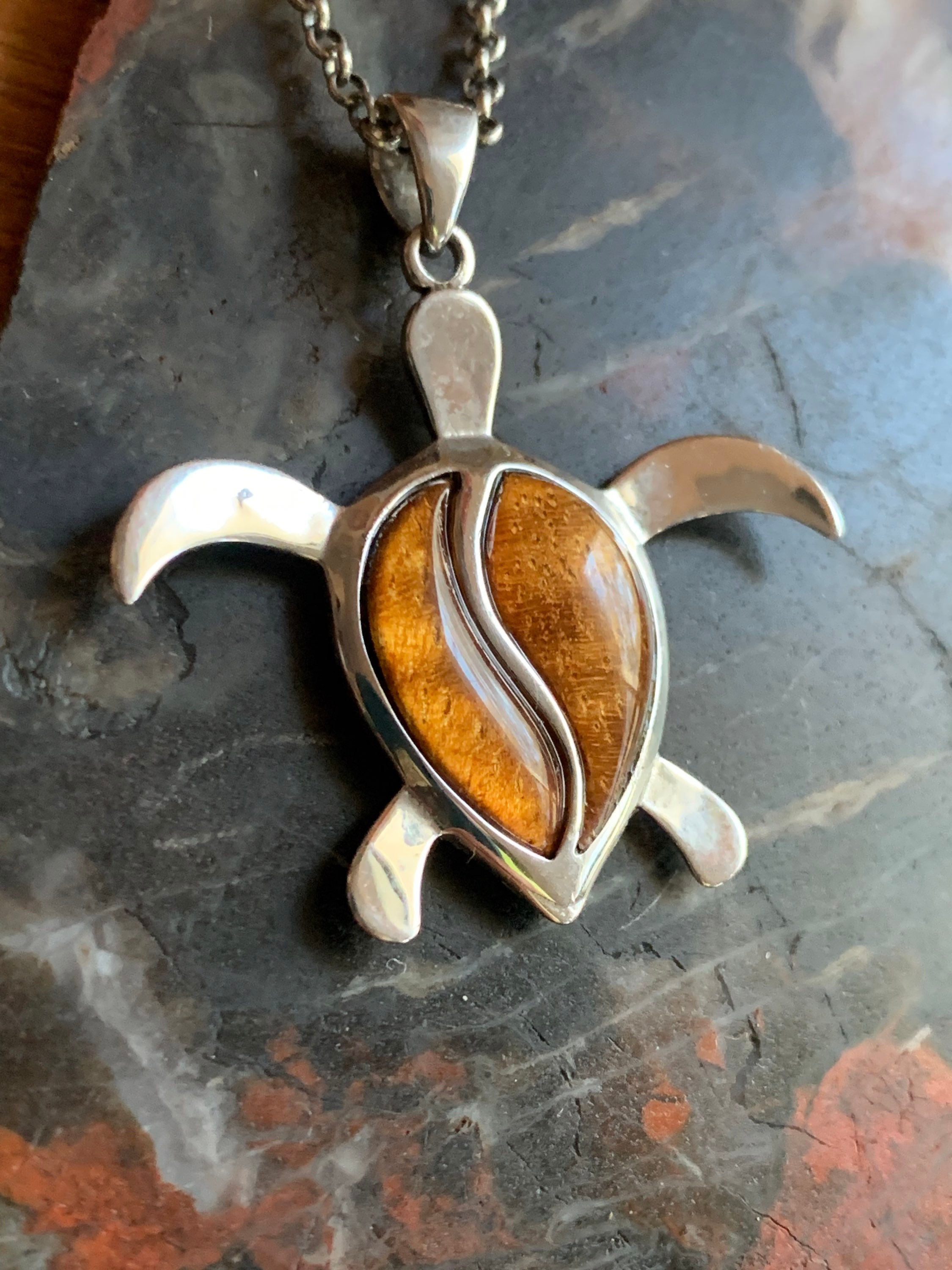 Simple Sea Turtle (Large) Natural Koa Wood & Sterling Silver Pendant 