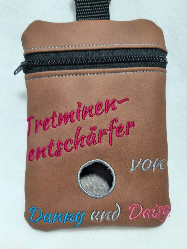Miniaturbild: Hundekotbeutel- und Leckerlitasche