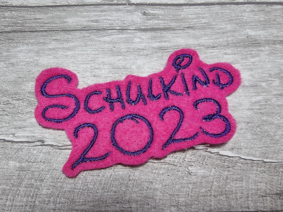 Miniaturbild: Schriftzug Aufnäher/ Bügelbild Schulkind 2024 (9x4cm)