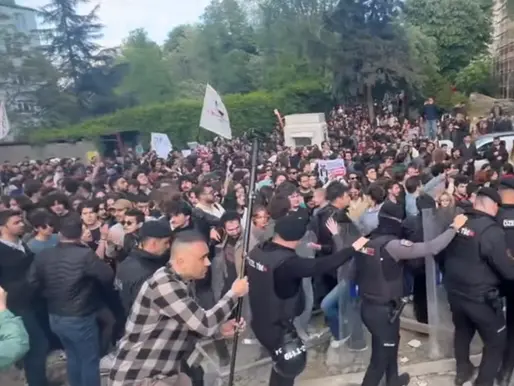 Turkish Police Detains 97 Students During Campus Protest Against Speaker Supporting Child Marriage