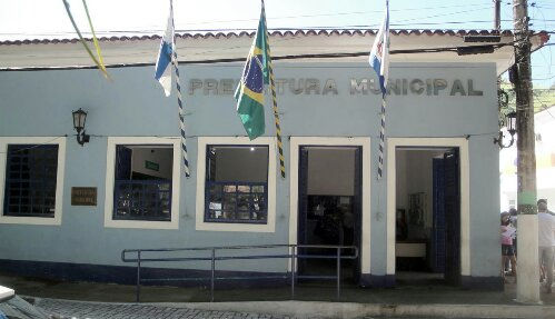 Polícia Federal e agentes da PM interditam Prefeitura de Mangaratiba