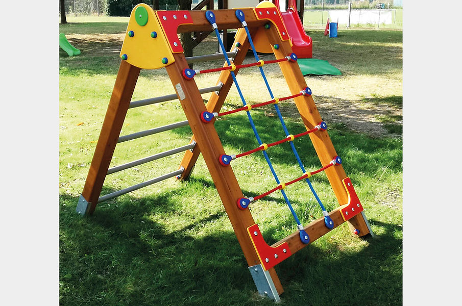 MyFun Giochi per Parco - Linea fitness - MFS145 - Gioco per parco con montanti in legno di PINO lamellare tinta miele sez. cm. 9x9 collegati fra loro con