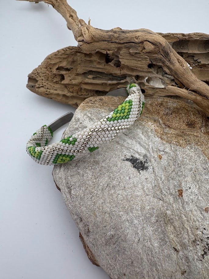 Miniature : bracelet maya en perles miyuki tissé sur un support en acier inoxydable