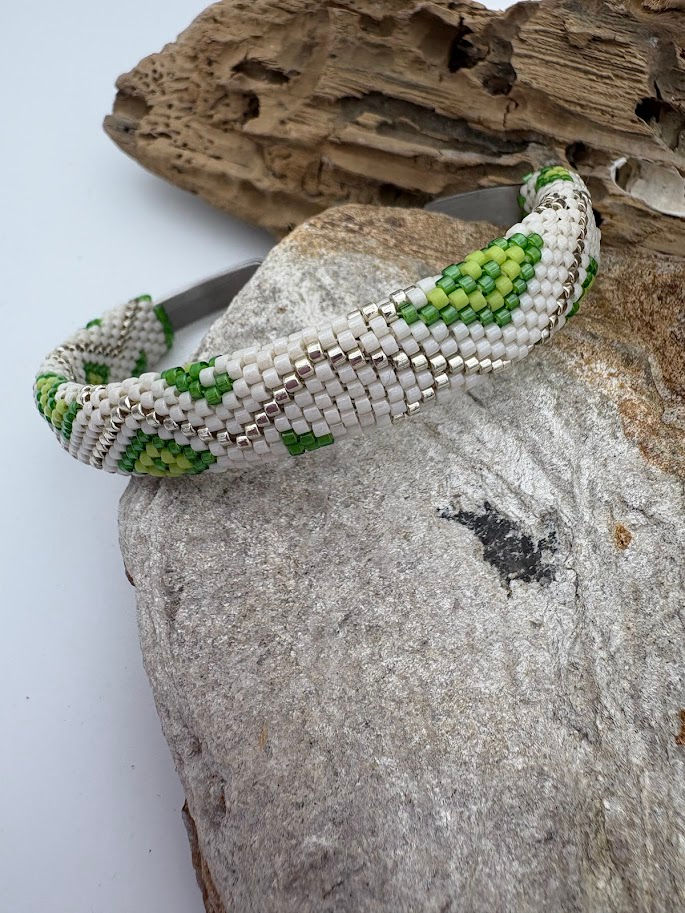 Miniature : bracelet maya en perles miyuki tissé sur un support en acier inoxydable