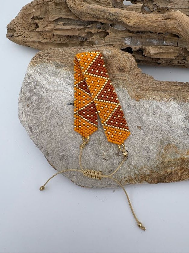Miniature : bracelet geri créé par akemi bijoux dans mon atelier en bretagne et tissé à la main
