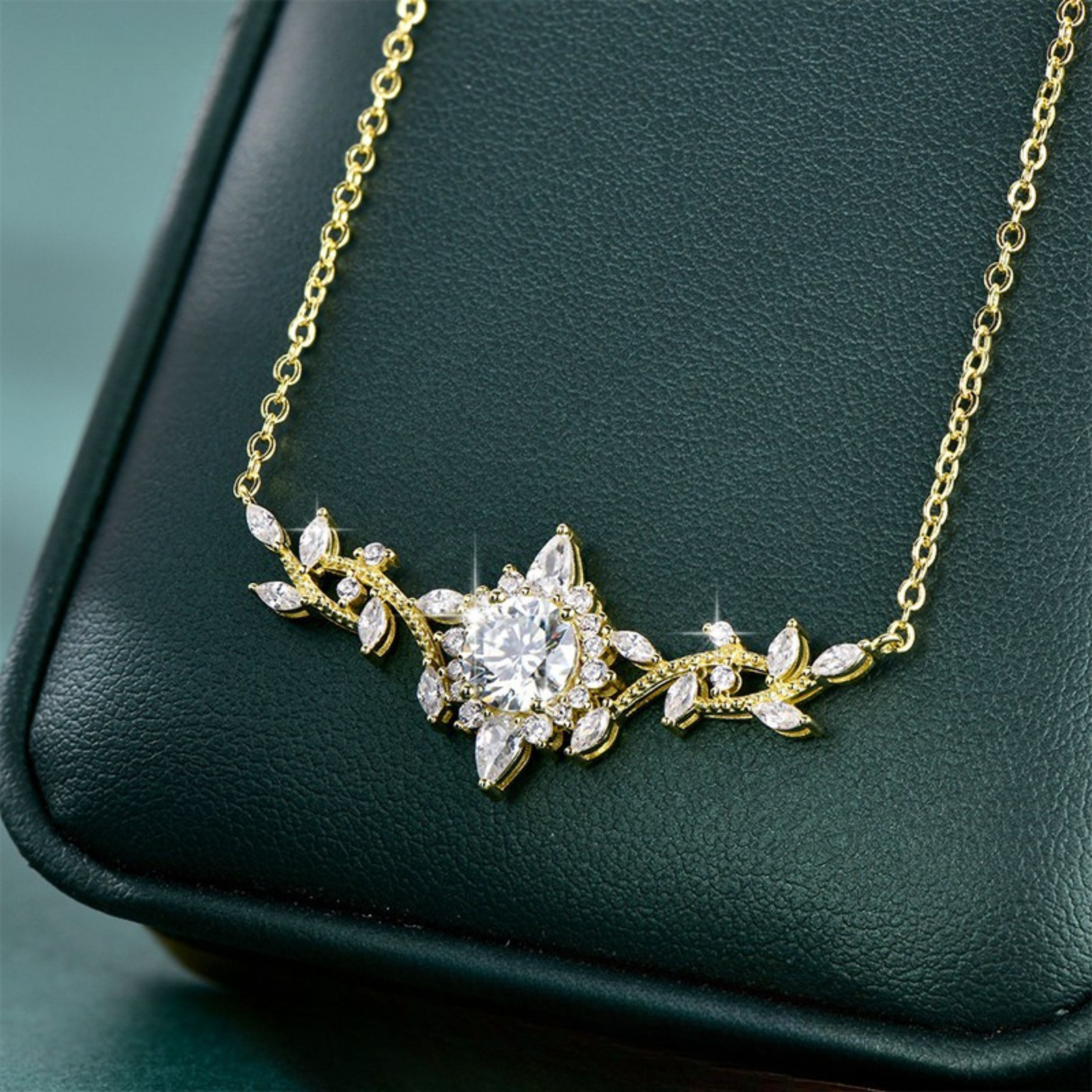 Florence Moissanite Necklace