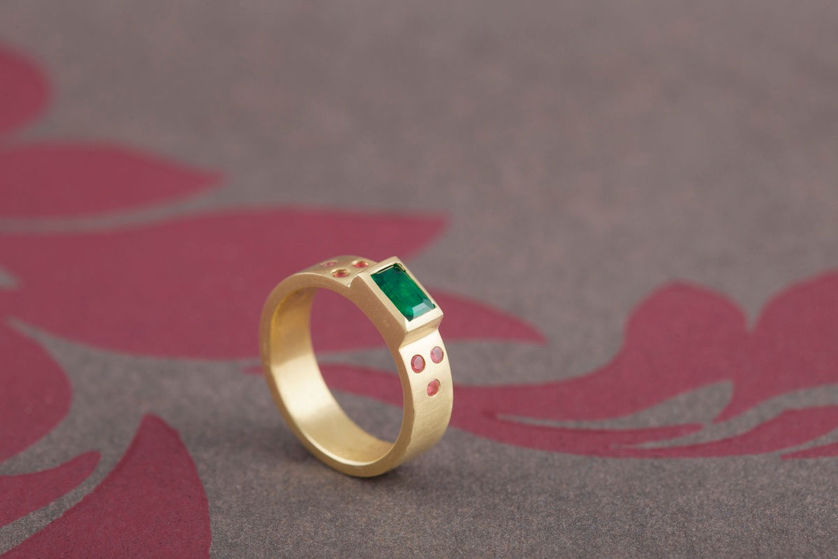 18ct yellow gold with emerald and pink tourmalines